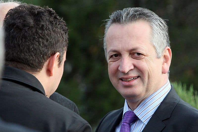 Relu Fenechiu spune că n-are treabă cu afacerile soției, care s-a activat brusc odată cu finanțarea ministerului condus de ieșeanul Costel Alexe