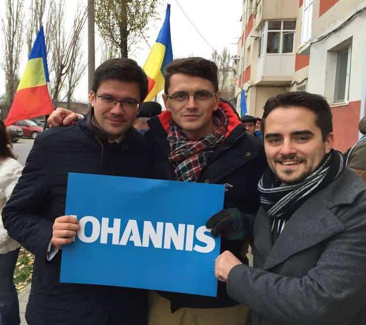 Eduard Boz (dreapta) a ajuns în sfârșit la cașcaval: primăriile liberale îi dau banul după achiziții pe SICAP rezolvat în 20 de minute