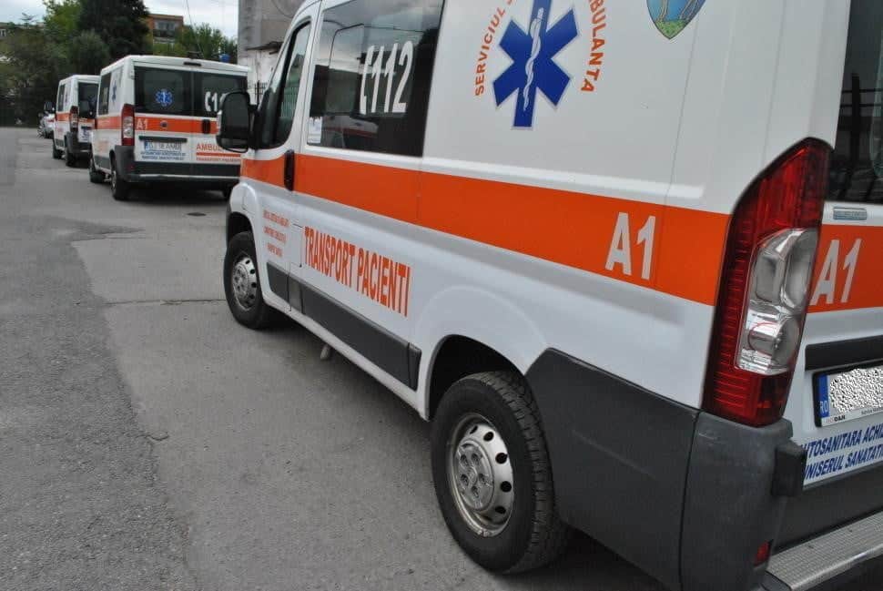 Peste 7.400 de cazuri noi de COVID-19 au raportat autoritățile au raportat duminică, dintre care 123 sunt ale unor pacienți reinfectați