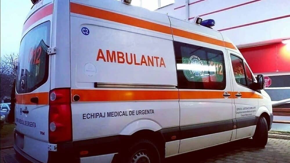 Accident cu mai multe victime în Buzău. 7 copii, transportați la spital