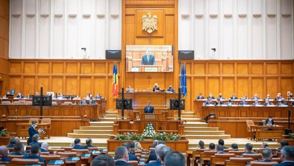 Legea Pensiilor Speciale a fost aprobată - S-au înregistrat  voturi 174 „pentru”,  81 voturi „contra”, 17 abțineri