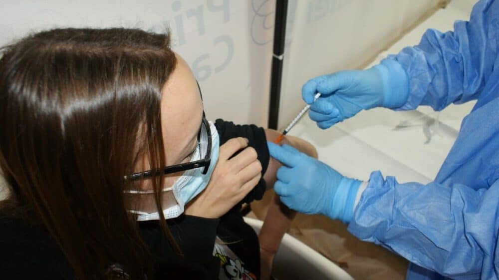 FOTO (descriptiv): Ro Vaccinare)