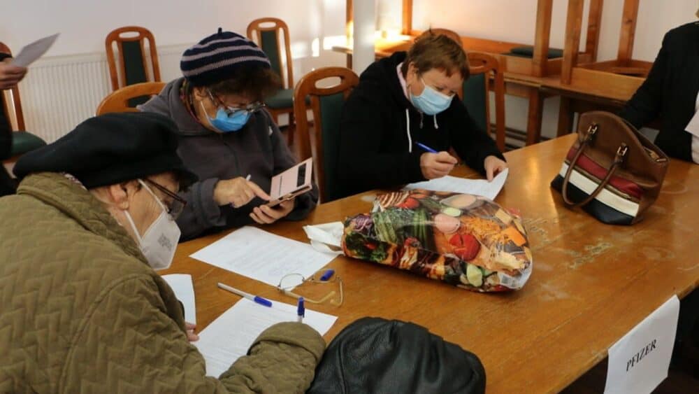 Impactul unei caravane de imunizare anti-COVID-19 într-un sat din Bihor