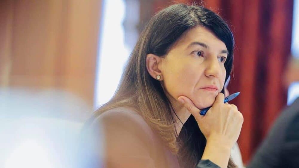 Violeta Alexandru a demisionat din grupul parlamentar al PNL