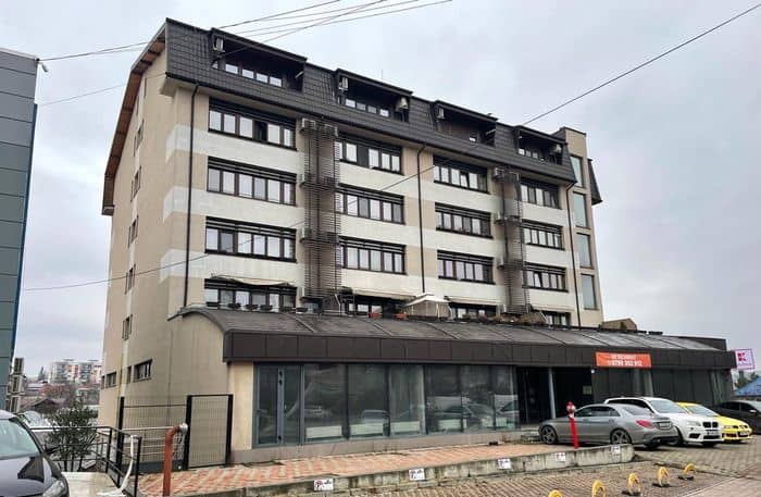 Blocul lui Gheorghe Cheșcu s-a construit pe o autorizație Parter+Et.1 / Foto: ReporterIS