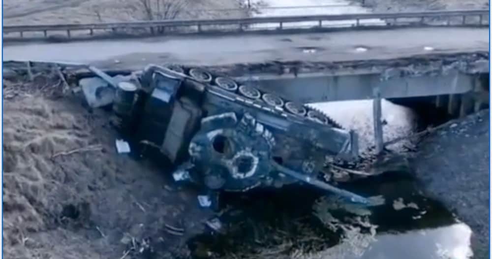 De ce armata rusă este incapabilă si bezmetică. Corupția ucide. Chiar și pe tanchistul rus. Captură video