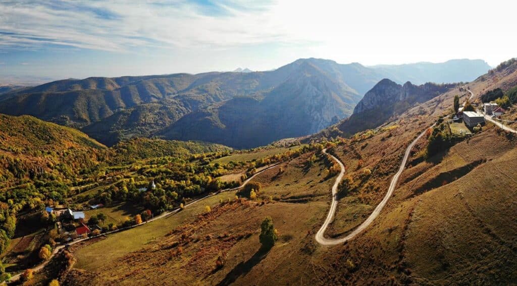 Transalpina și Transfăgărășan nu se mai închid în funcție de sezon Sursa foto: transalpinadeapuseni.ro