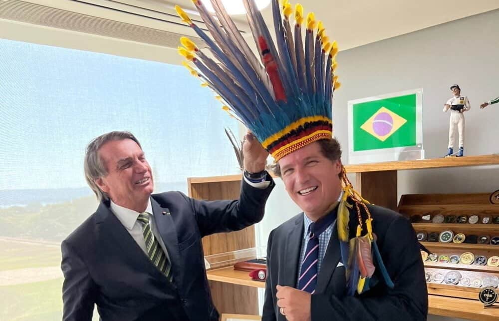 Elon Musk, Tucker Carlson și unii dintre candidații pentru alegerile de la mijlocul mandatului, din SUA, distribuie propaganda rusă cu privire la Ucraina, scrie Foreign Policy. Foto Facebook
