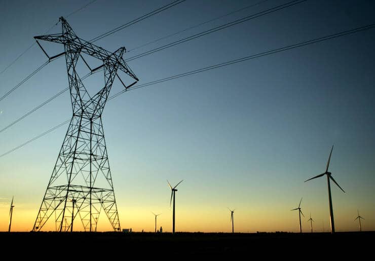 Țările baltice s-au conectat la rețeaua electrică europeană, rupând ultimele legături cu Rusia