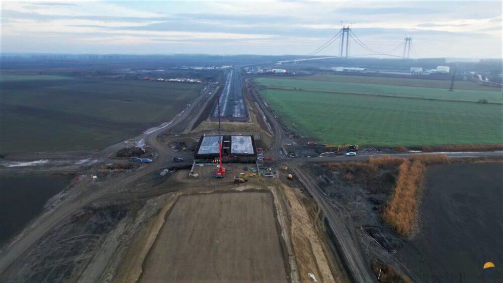 Autoritățile culcate pe-o ureche le-au ținut isonul celor de la WeBuild până acum câteva luni, când șansele de deschidere au scăzut dramatic