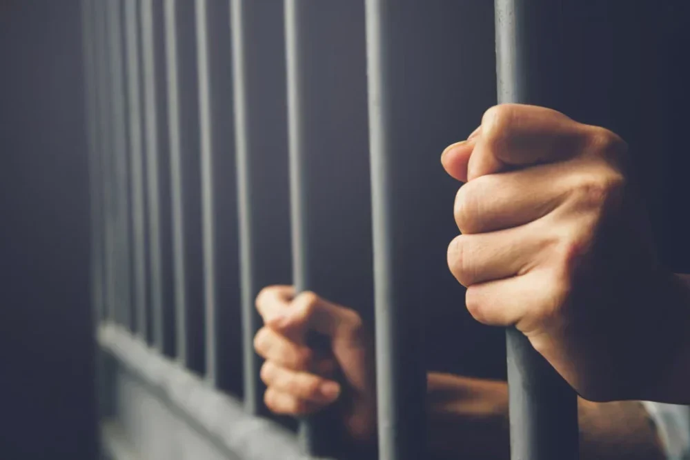 15 persoane sunt judecate după ce au obligat minore să se prostitueze în Botoșani și Suceava | Monitorul de Botoșani