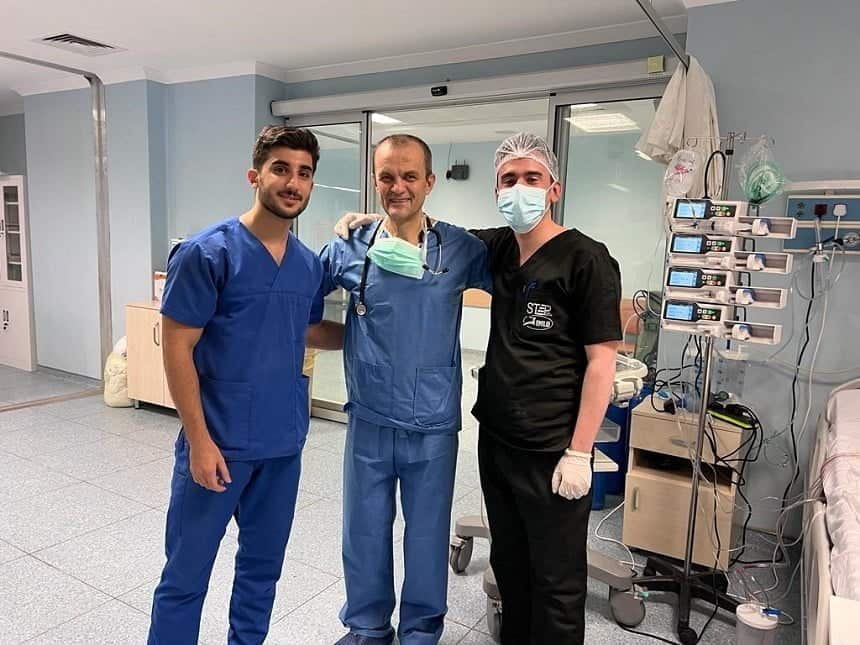 Medici români, în 4 misiuni în Irak pentru a salva copii cu malformaţii cardiace. Foto News.ro