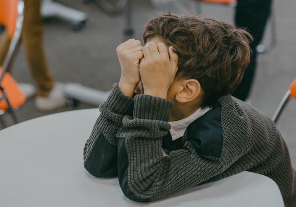 Actul sexual cu un minor este viol. Foto: Pexels.com