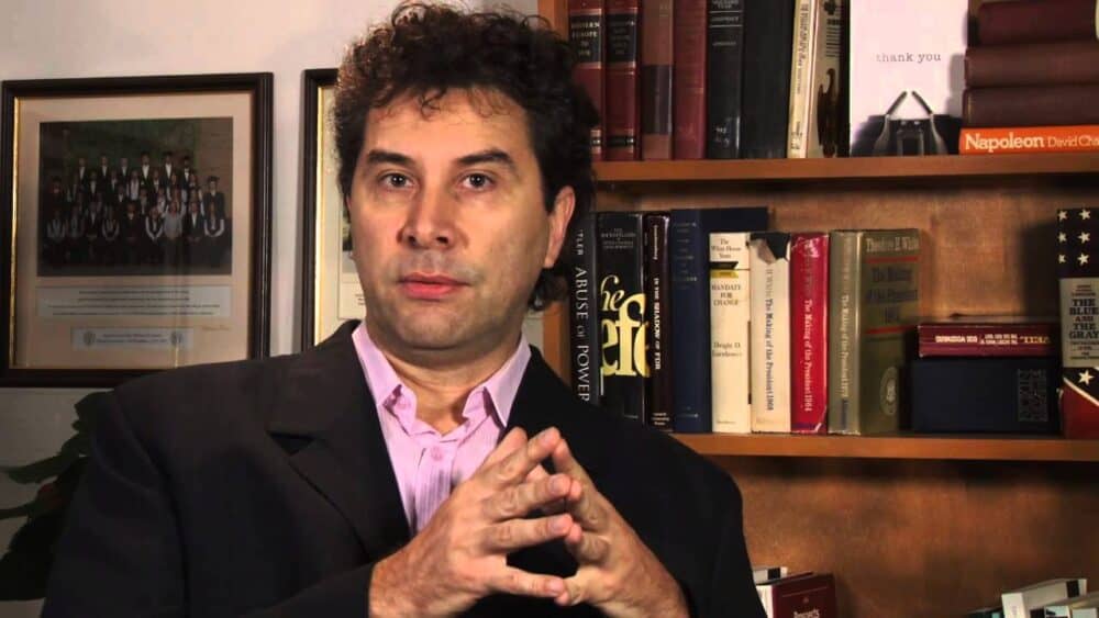Corneliu Bjola, profesor de diplomație la Oxford