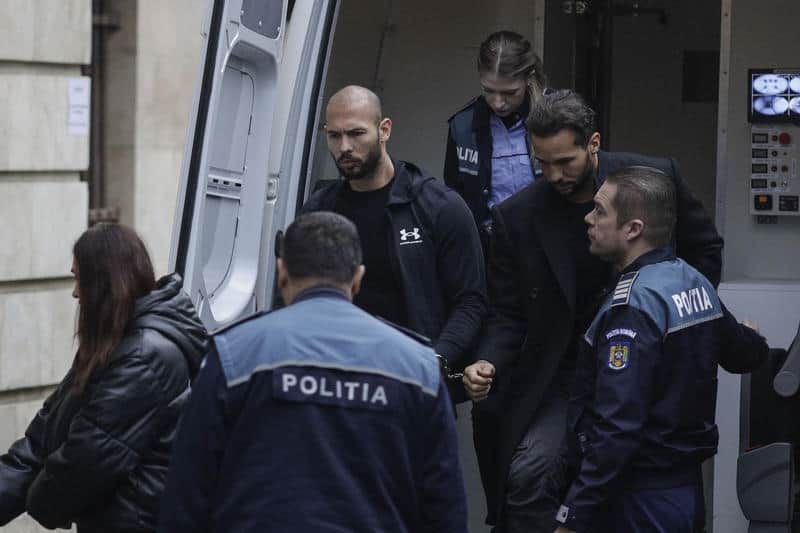 Frații Tate au fost reținuți din nou în România pentru acuzații de abuz