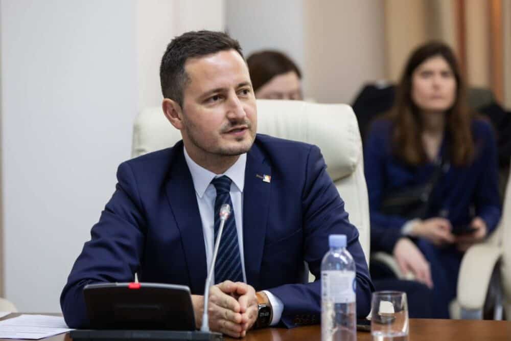 Europarlamentarul USR Nicu Ştefănuţă, întâlnire la Chişinău cu noul premier al Republicii Moldova