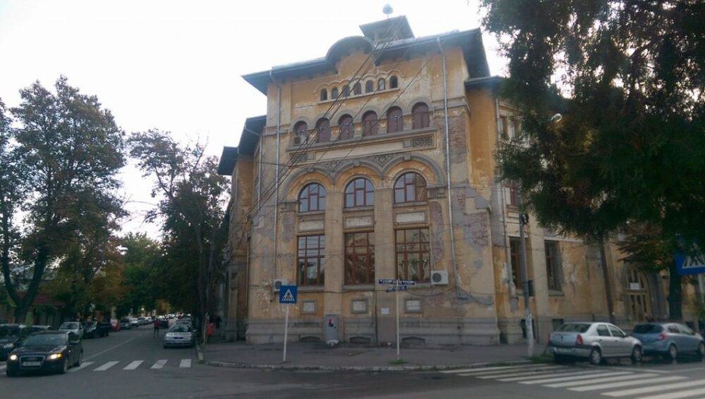 Universitatea „Dunărea de Jos” a câștigat procesul cu Camera de Comerț pentru o clădire emblematică a Galațiului
