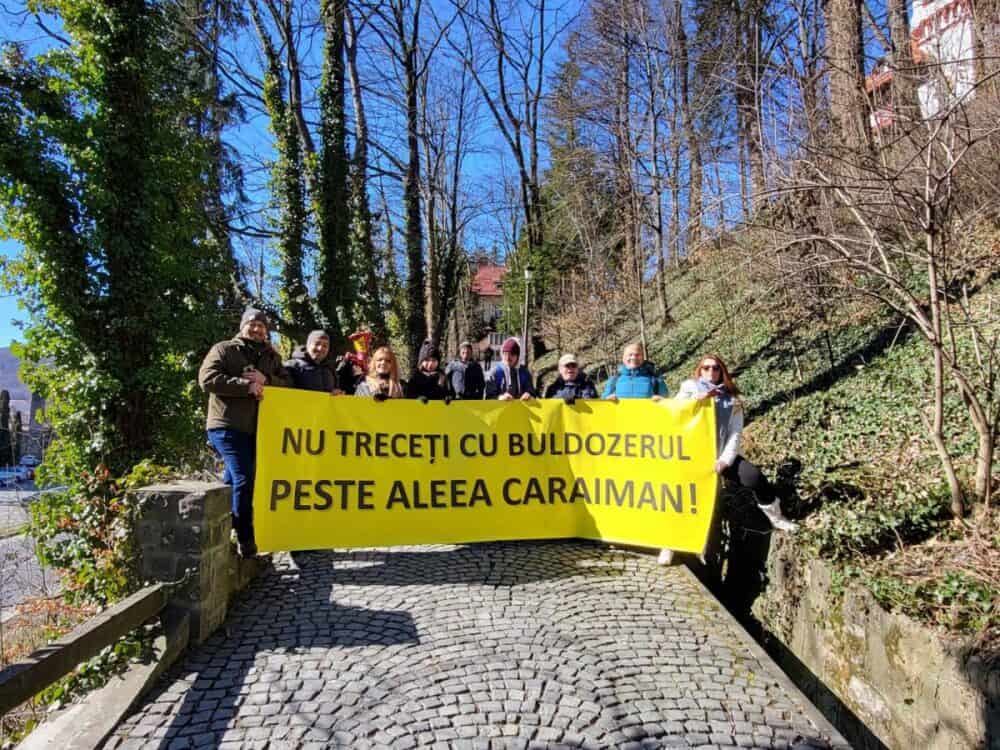 Protest la Sinaia pentru salvarea patrimoniului istoric și natural al orașului Sursa foto: Diana Voicu / Facebook