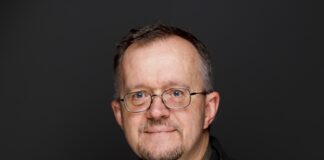 profesorul de științe politice de la Universitatea Indiana, Bloomington, Aurelian Crăiuțu