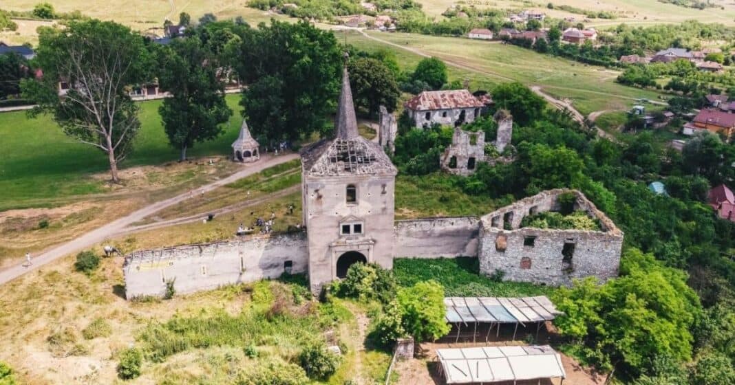 Recomandare de weekend. Castele din Cluj pe care merită să le vizitezi