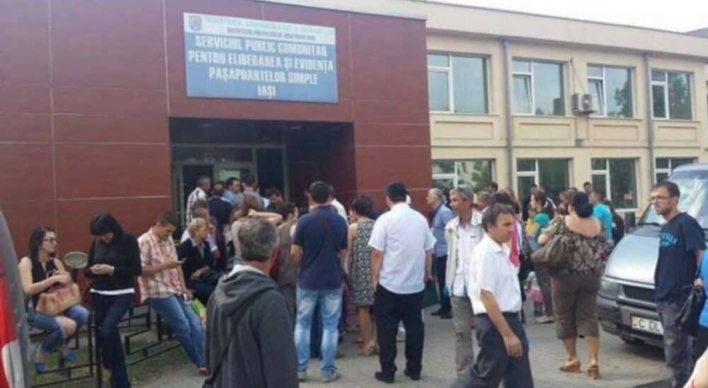 Serviciul de Paşapoarte din Iași, cel mai aglomerat din țară: minim 3 luni de aşteptare