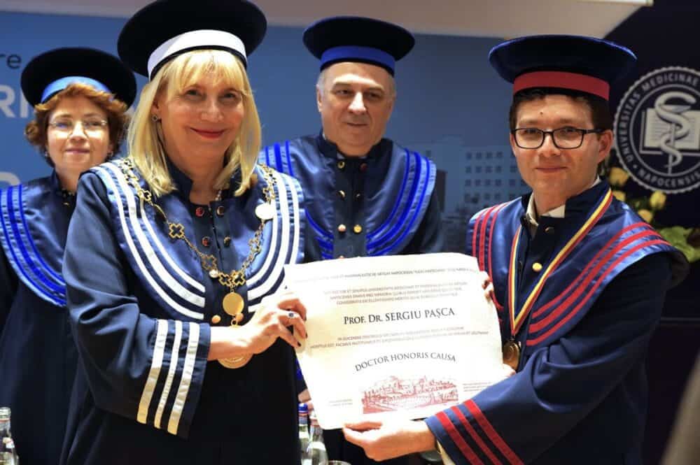 Un profesor român al Universității Stanford, lider internaţional în neuroştiinţe, Doctor Honoris Causa al UMF „Iuliu Haţieganu” din Cluj-Napoca
