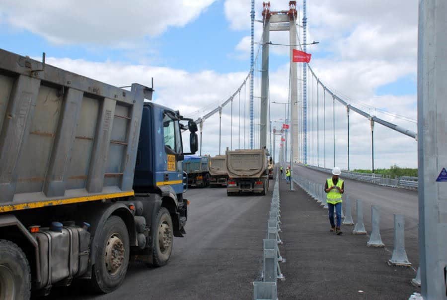 În primii cinci ani după deschidere, șoferii nu vor plăti taxă de trecere pe podul de peste Dunăre, de la Brăila