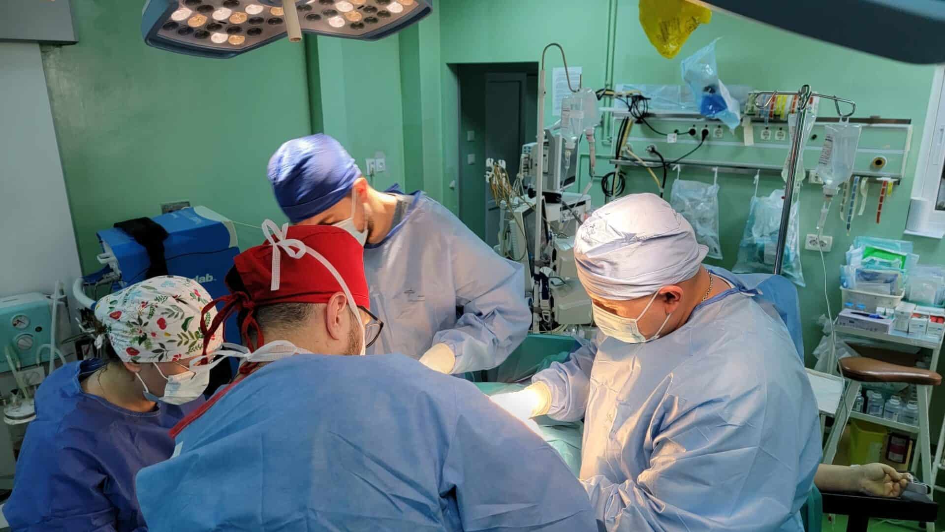 Echipele medicale din Iași, Târgu Mureș, Cluj și Oradea au prelevat organe și țesut de la patru donatori, salvând viețile a 18 pacienți.
