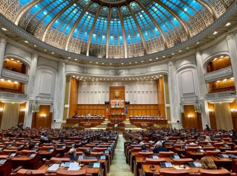 LIVE VIDEO Parlamentul s-a întrunit pentru învestirea Guvernului Ciolacu