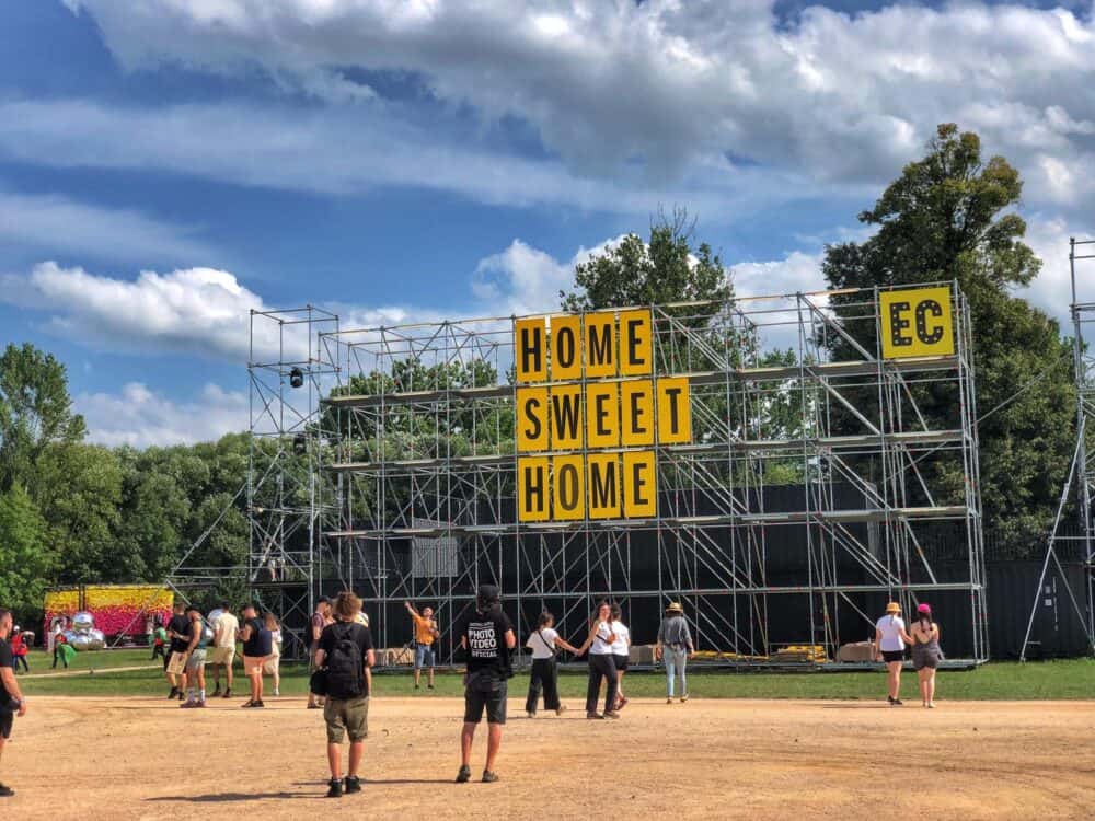 Sute de mii de festivalieri sunt așteptați la Bonțida în acest final de săptămână, la ediția a noua a festivalului Electric Castle.