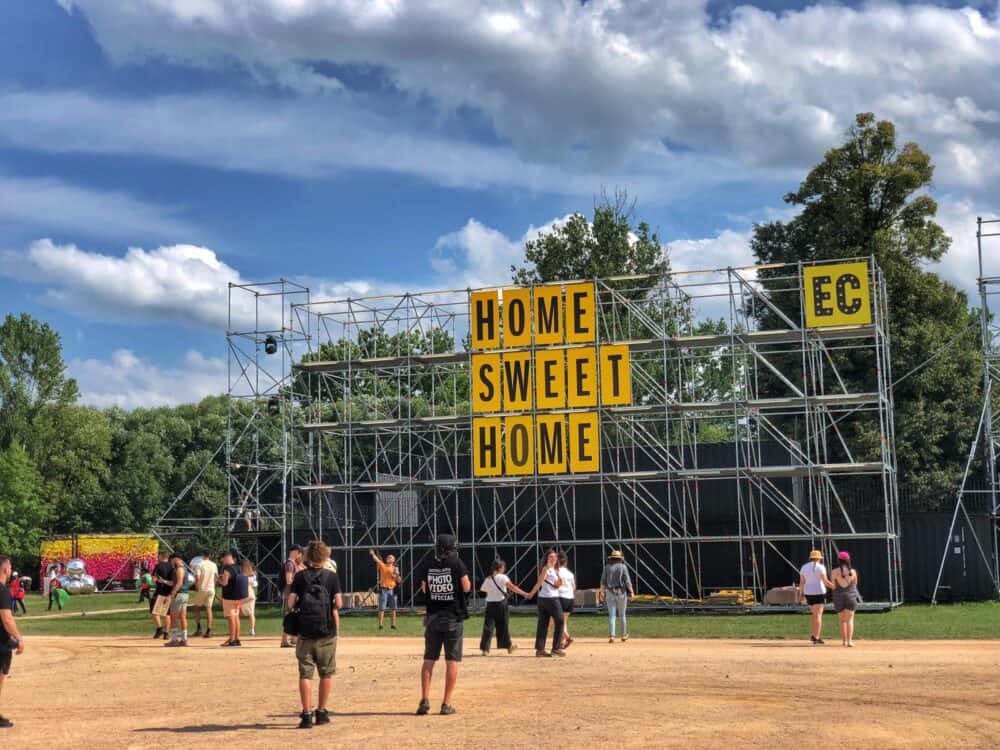 Sute de mii de festivalieri sunt așteptați la Bonțida în acest final de săptămână, la ediția a noua a festivalului Electric Castle.