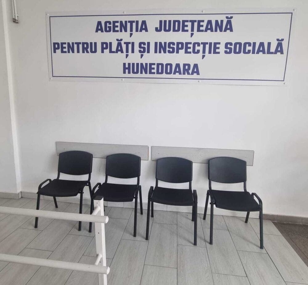 Agenția Județeană pentru Plăți și Inspecție Socială Hunedoara Sursă foto gddhd.ro