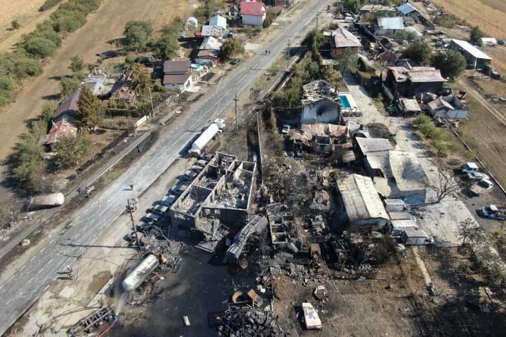 Exploziile de la Crevedia au avut loc pentru că doi șoferi au mutat gazul în cisternen. Foto: Inquam Photos/George Călin