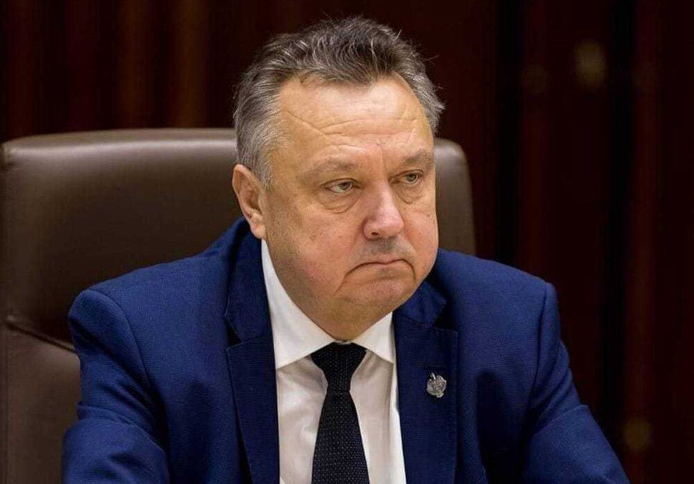 Un senator PNL de Hunedoara și-a dat demisia din partid și va trece la AUR