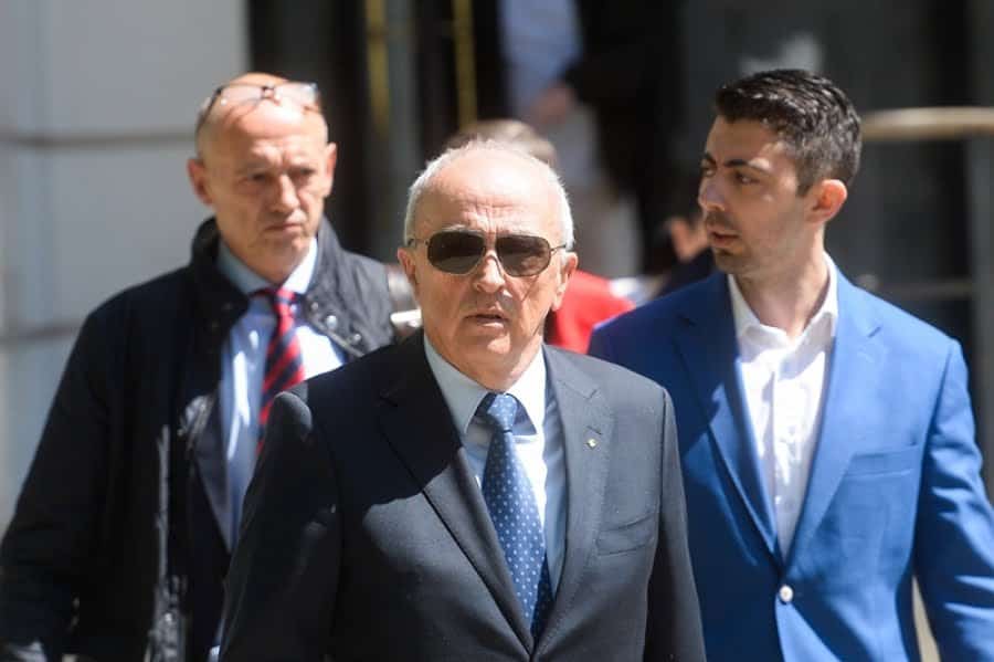 Mircea Cosma și fiul său scapă de închisoare, cu vestita prescriere, în dosarul de corupţie în care primiseră opt și cinci ani de închisoare