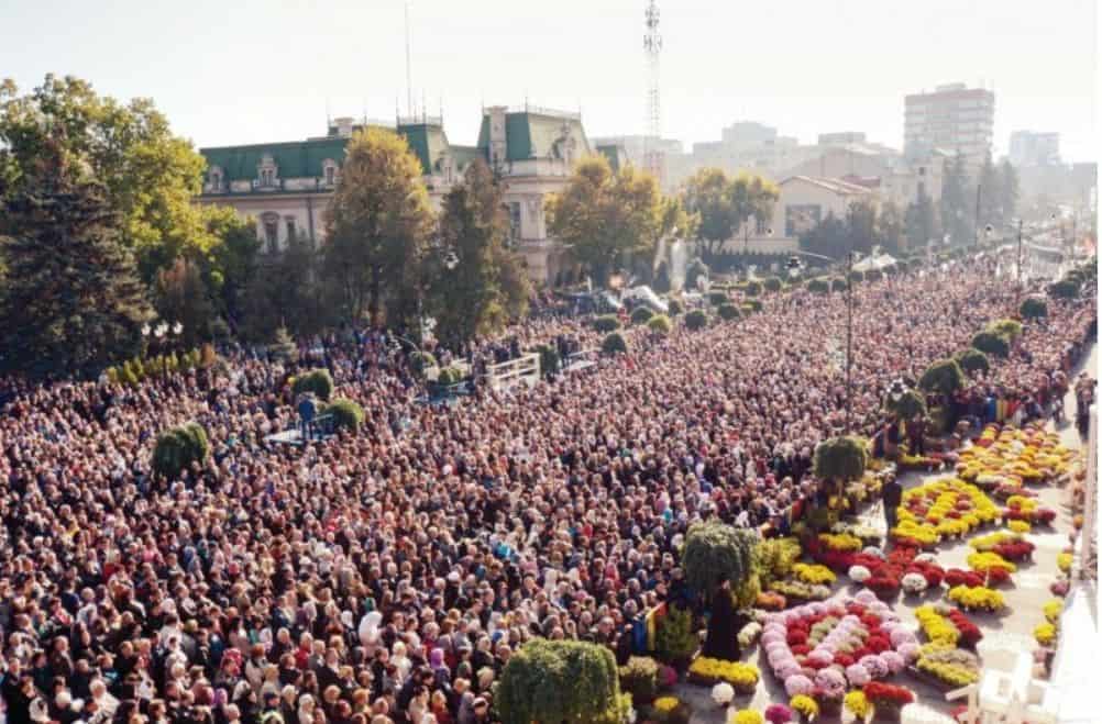 Totul despre pelerinajul Sfintei Parascheva. De sâmbătă, 7 octombrie, începe oficial pelerinajul la moaştele Sfintei Parascheva din Iaşi. Sursă foto ziaruldeiasi.ro