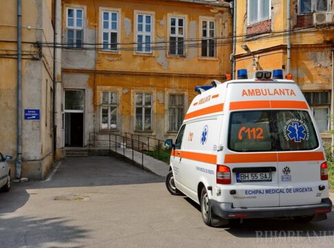 Trei doctorițe s-au luat la păruială în secție, la Spitalul Oradea, sămânţa de scandal fiind o suită de mesaje trimise pe WhatsApp