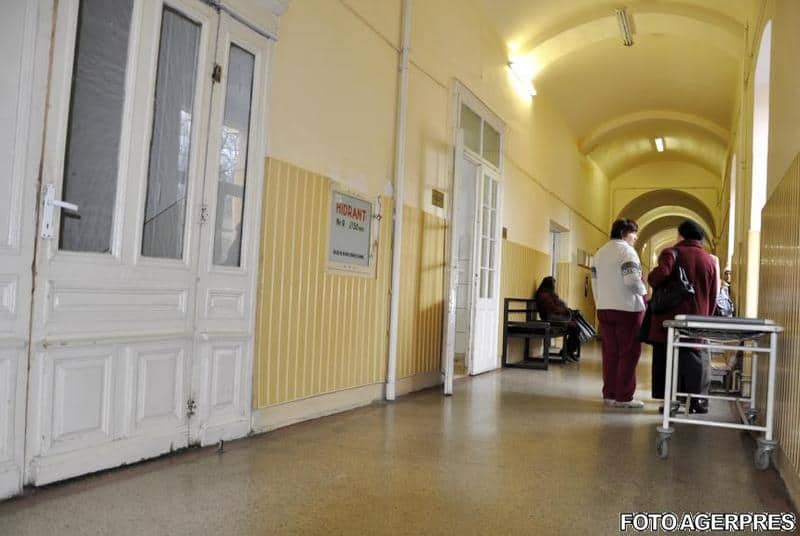 Managerul spitalului din Brăila a demisionat după ce moartea unui pacient lângă gardul unității medicale pe care o conducea