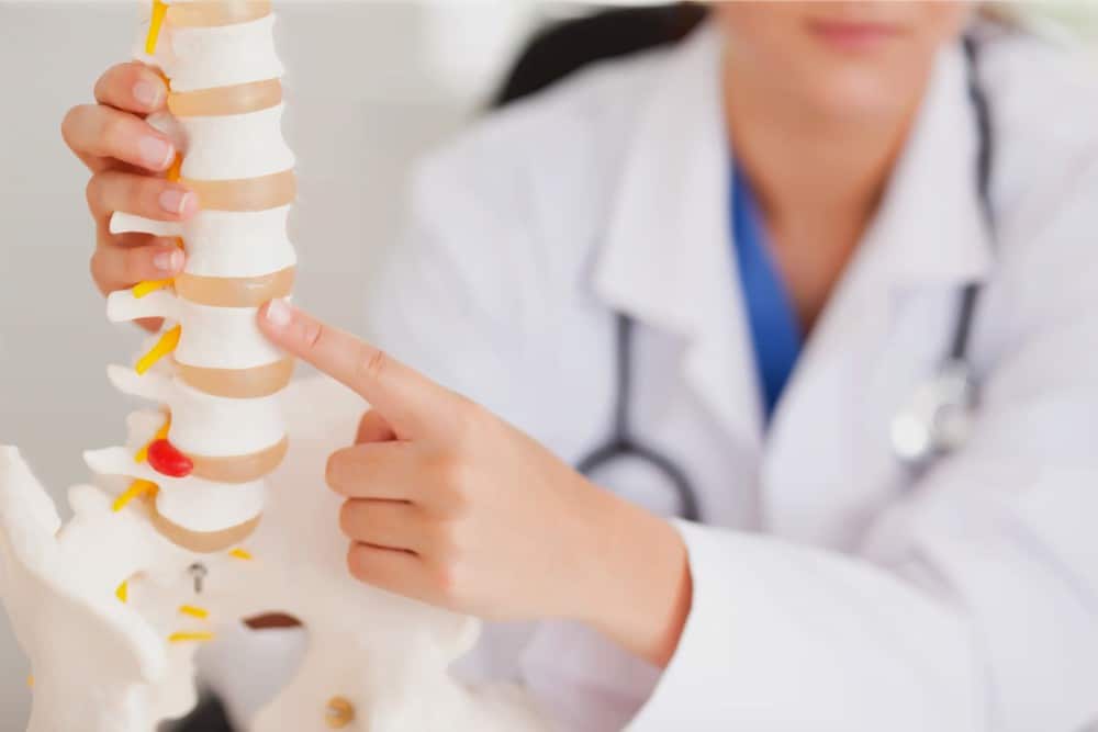 Sănătatea coloanei vertebrale: cum să prevenim și să gestionăm afecțiunile comune