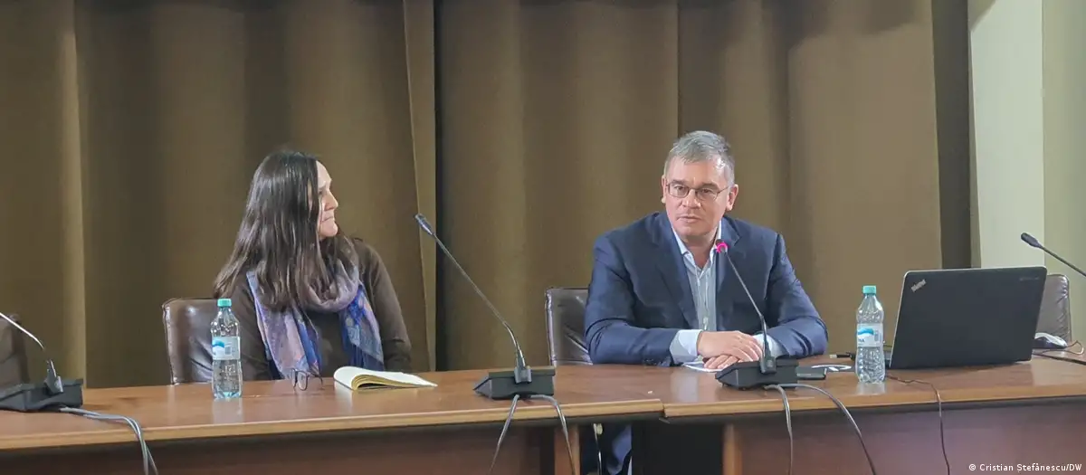 Interviu: De ce regresează România cultural? - Interviu cu profesorul Mihai Răzvan Ungureanu, șeful Romanian Centre for Russian Studies