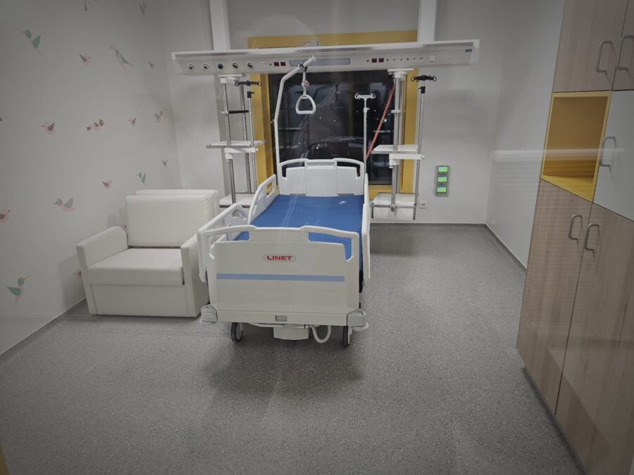 Primul spital construit din donațiile românilor are și o sală de joacă, o premieră în România are săli ultramoderne de terapie intensivă