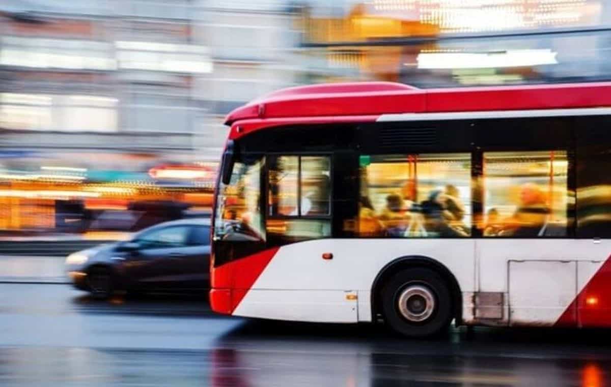Planul de transport județean în Iași, respins definitiv în instanță. Șefii CJ, acuzați că favorizează două firme