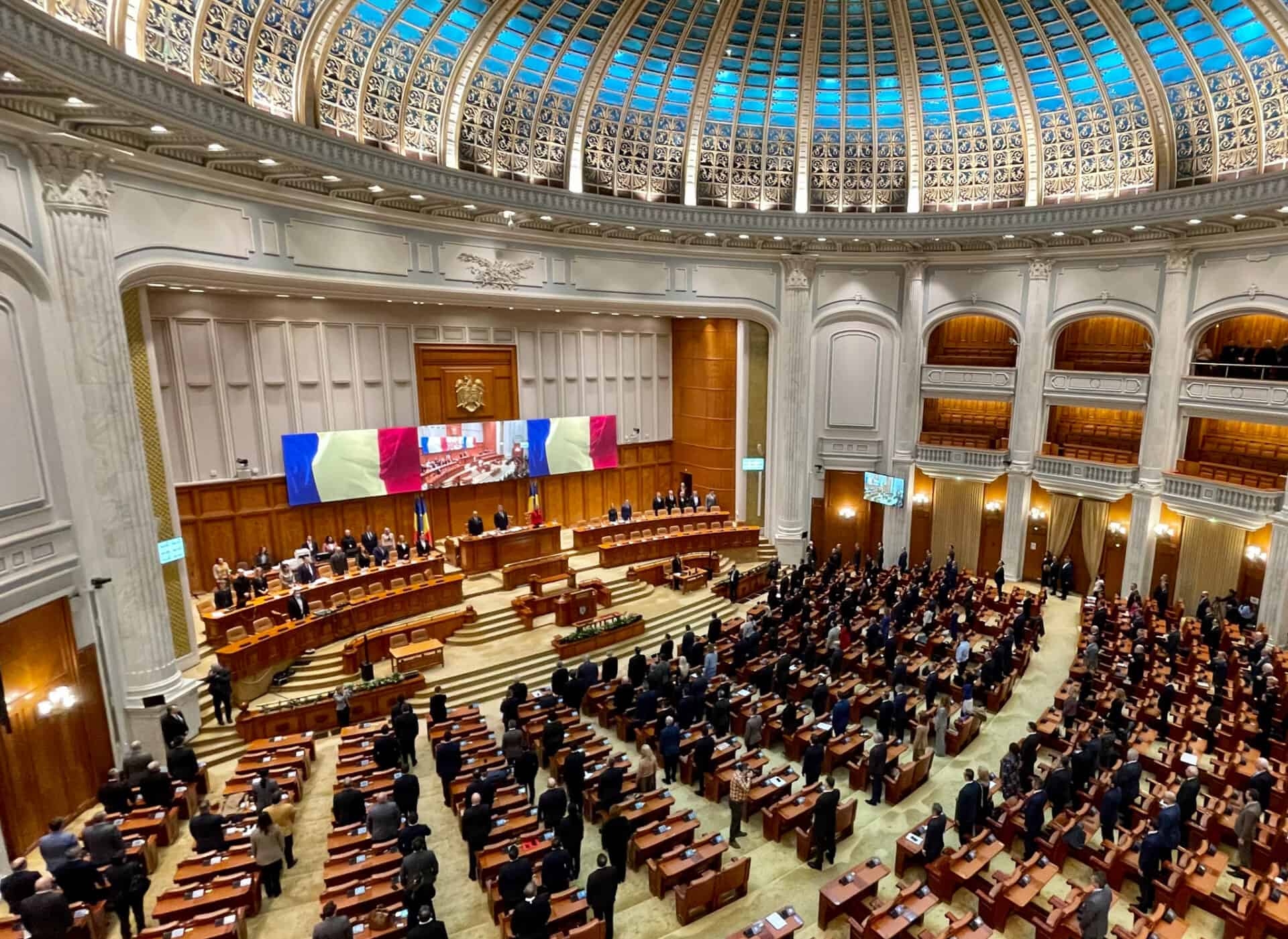 15 foşti parlamentari ieșeni şi-au recâştigat definitiv pensiile speciale