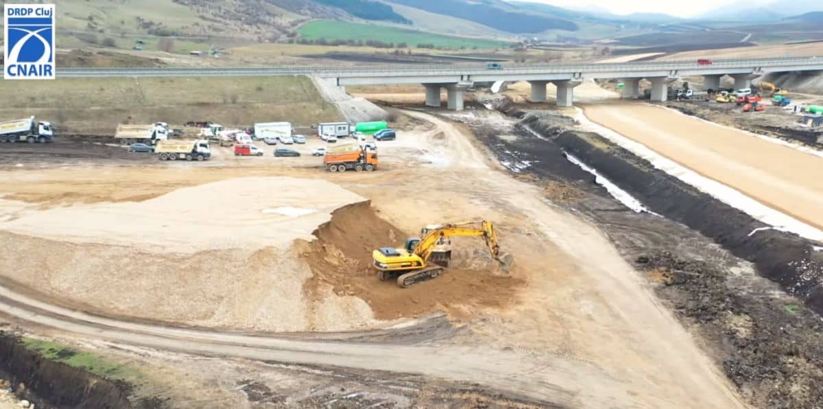 Mobilizare pe drumul expres Cluj – Autostrada Transilvania. Sute de utilaje și muncitori pe șantier
