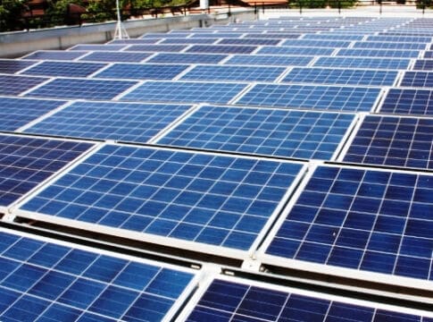 Oradea își propune să vândă energie verde, obținută din 15.000 de panouri fotovoltaice