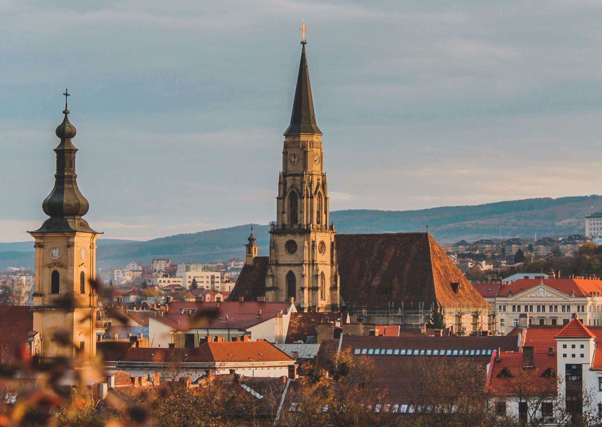 Un apartament în Cluj costă 200.000 de euro, în Madrid 170.000 de euro. Ce fac tineri. Foto Pexels.com