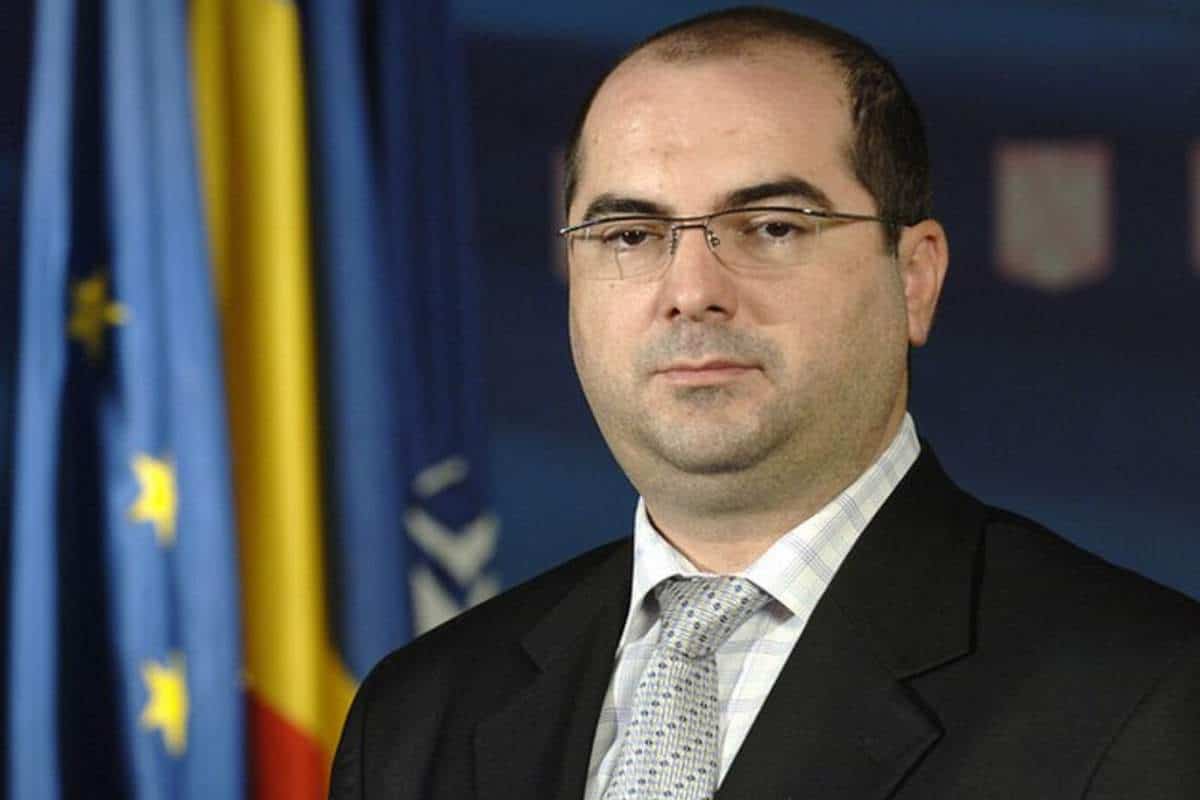 Cine este funcționarul care l-a ajutat pe Ciolacu cu demiterea secretarul de stat care l-a lăsat fără certificat de revoluționar: Silviu Barbu