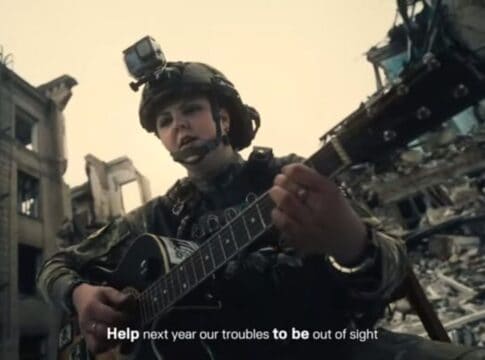 VIDEO | Ucrainenii au schimbat versurile unor colinde celebre pentru a-și transmite mesajul: ”Războiul nu s-a terminat. Rămâneți alături de noi”
