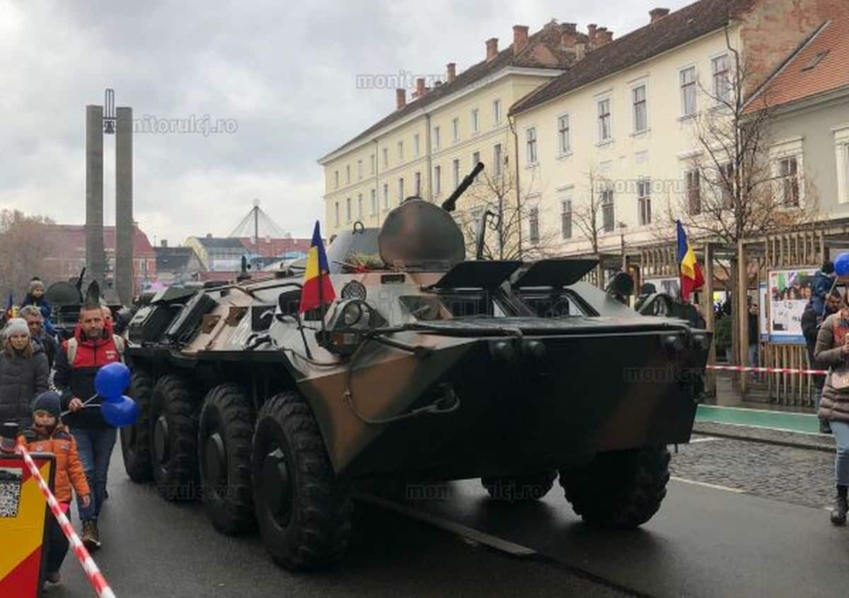Ziua Naţională a României / Parada militară de 1 Decembrie, la Arcul de Triumf