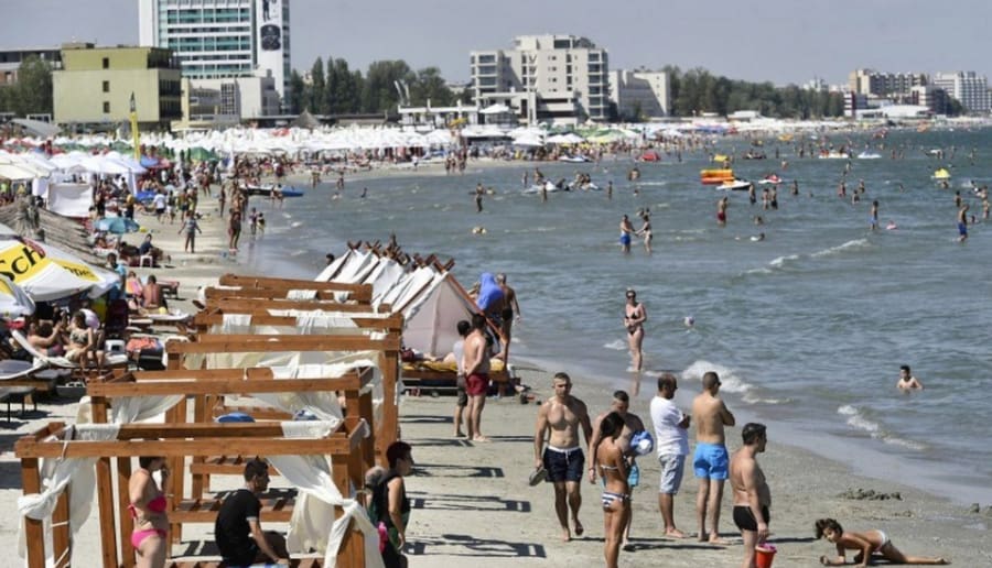 Un turist străin misterios vine cu avionul privat să petreacă Vacanța de 1 Mai la Mamaia